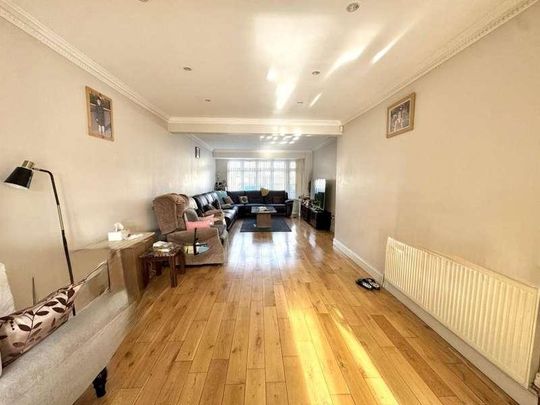 Barnhill Road, Hayes, UB4 - Photo 1