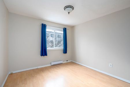 For Lease - 1058 Falgarwood Drive Unit# 136, Oakville, Ontario - Photo 3