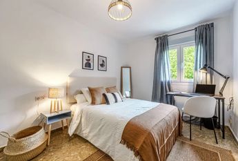 Calle Fernández Fermina, Málaga, Andalusia 29006