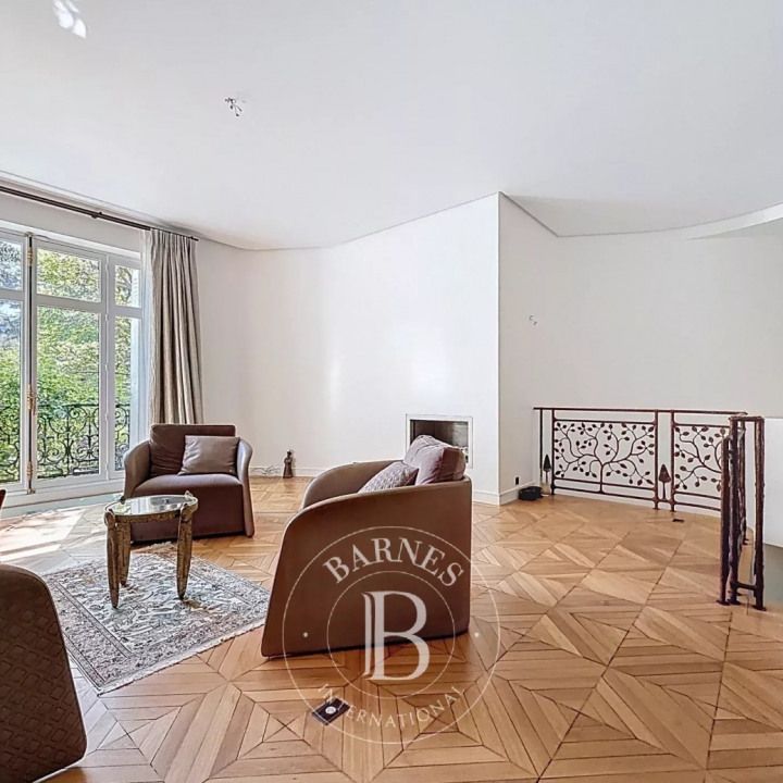 Appartement • Chaillot - Photo 1
