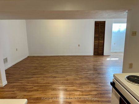 For Lease - 16 Rowanwood Avenue, Brant, Ontario - Photo 4