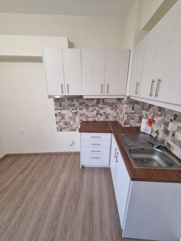 Διαμέρισμα για ενοικίαση Λόφος Βελισσαρίου - Λούτσα (Ιωάννινα) - Φωτογραφία 4