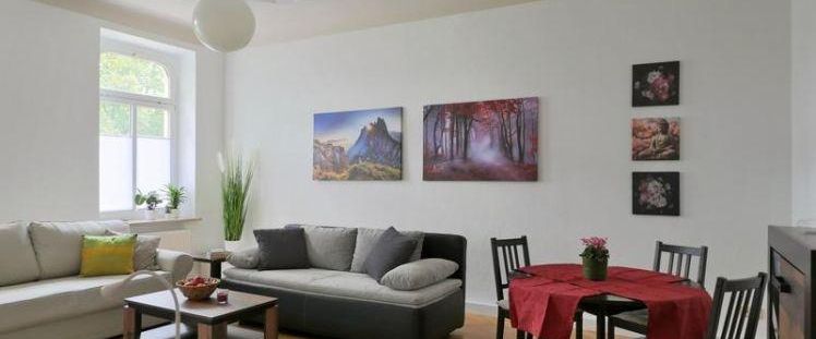 (EF1322_M) Gera: Untermhaus, möblierte Wohnung in einem Gründerzeithaus am Park am Biermannplatz, PKW-Stellplatz - Photo 1