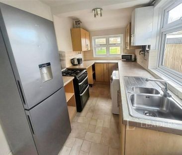 4 bedroom house to rent - Photo 2