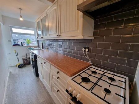 Cambria Street, Griffithstown, NP4 - Photo 3