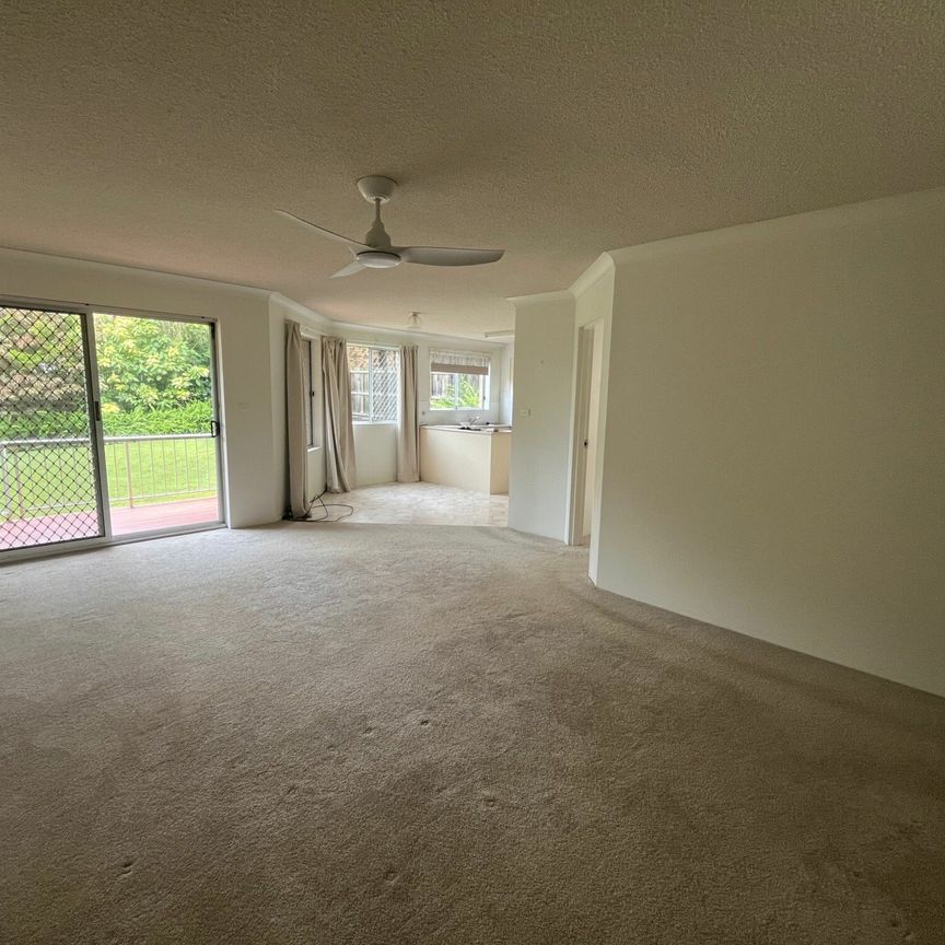 2-Bedroom Unit in Burleigh Heads � Prime Location - Photo 1