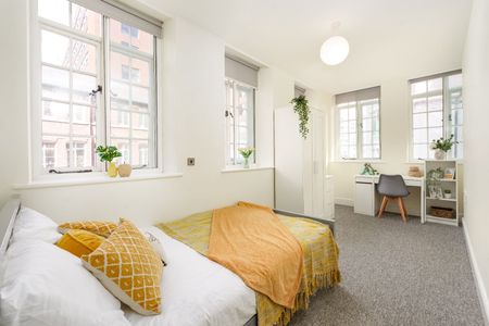 6 Bed Flat, Anglo Works, S1 - Photo 2