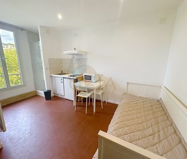 Location Appartement 1 pièce 14m² CANNES 06400 - Photo 2