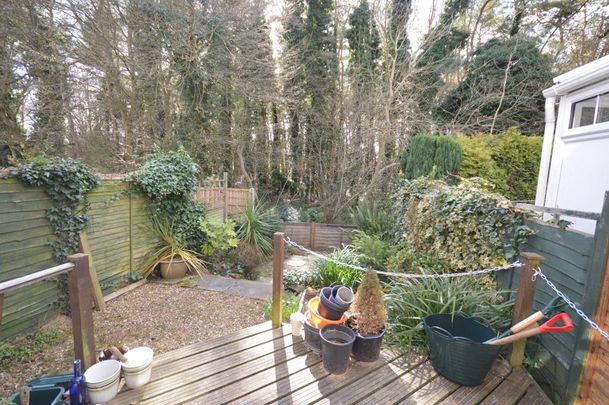2 bedroom terraced house to rent - Photo 1