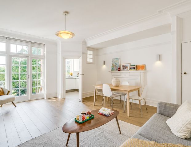 Grove Court, 24 Grove End Road, St John's Wood, NW8 9EN - Photo 1