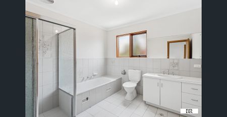 Secure & Stunning Light-Filled 2 Bed Townhouse! - Photo 5
