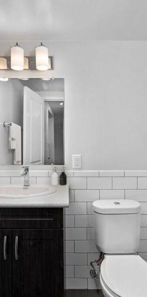 Pacific Way Apartments - Photo 1