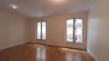 location Appartement F4 DE 130.05m² À PARIS - Photo 4