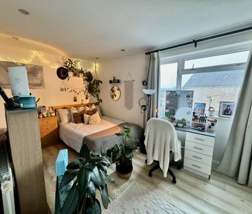 Caraway Gardens, Eastville - Photo 2