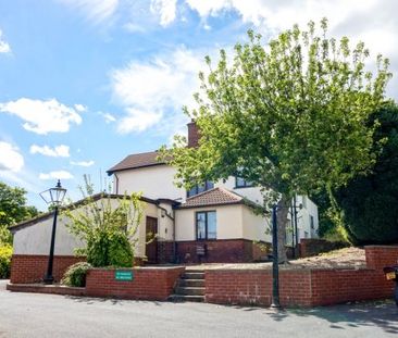 3 Bedrooms Flat 6 Headingley House - Photo 1