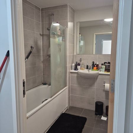 2 Bed Flat, Adelphi St, M3 - Photo 3