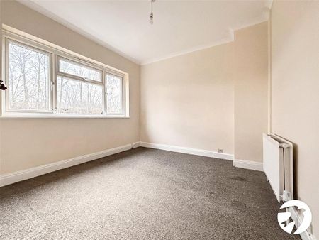 2 bedroom maisonette to rent - Photo 3