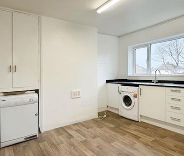 Elm Lane, Sheffield, S5 7TW - Photo 5