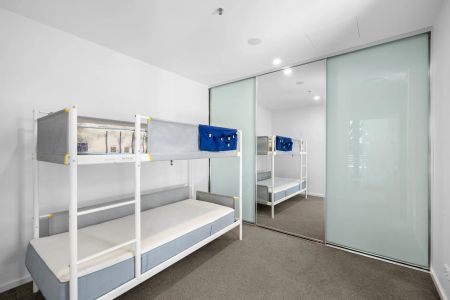 Fully furnished and equipped 2 bedroom apartment! - Photo 5