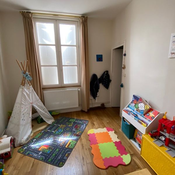 Location Maison 4 Pièces 81 m² - Photo 1