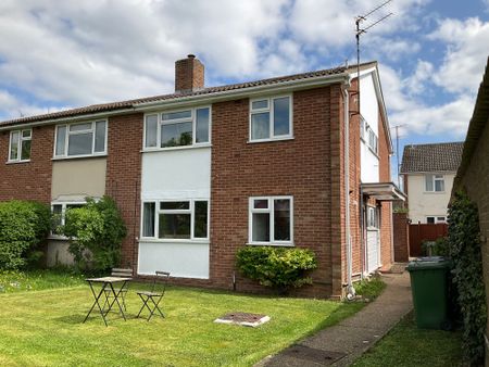 Flat to rent in Carisbrooke Road, Cambridge, CB4 3LP - Photo 2