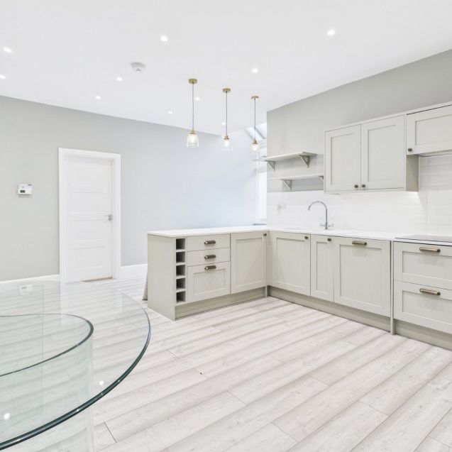 Fulmer Lane, Gerrards Cross, Buckinghamshire,SL9 - Photo 1