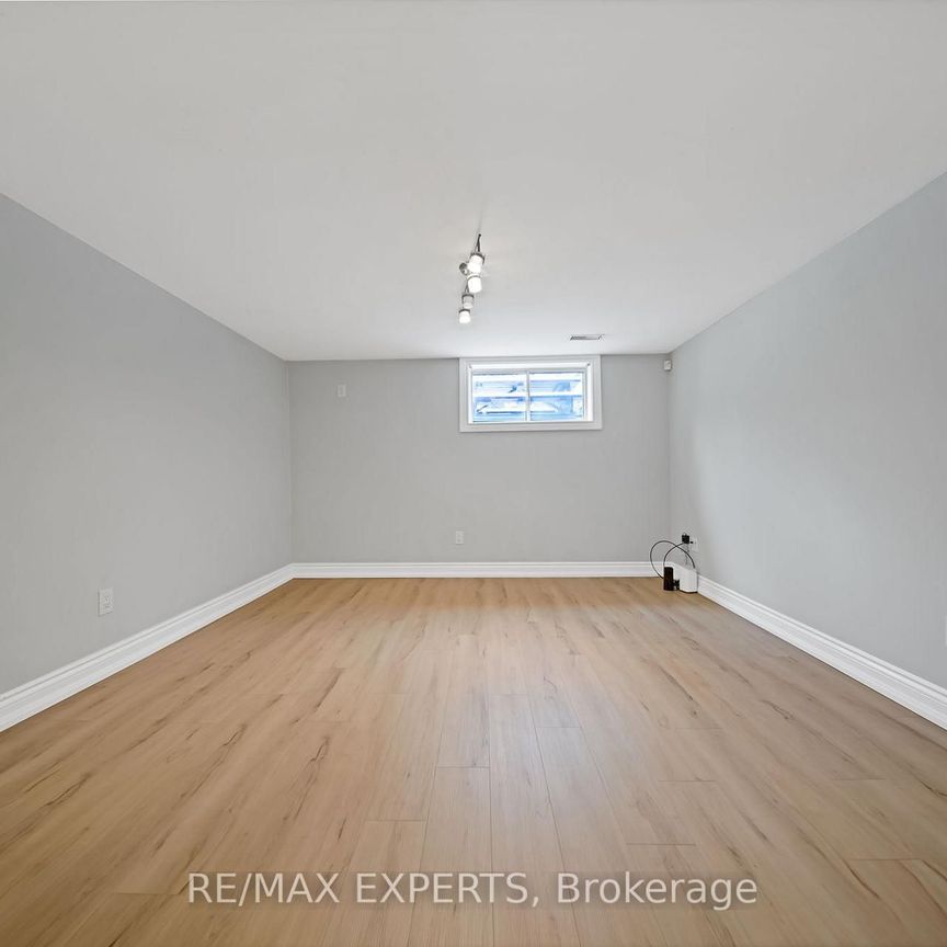 For Lease - 934 Beechwood Avenue Unit# Lower, Mississauga, Ontario - Photo 1