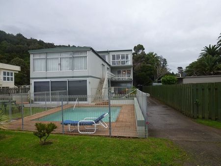 One bedroom beach apartment with hot swimming pool - Photo 5