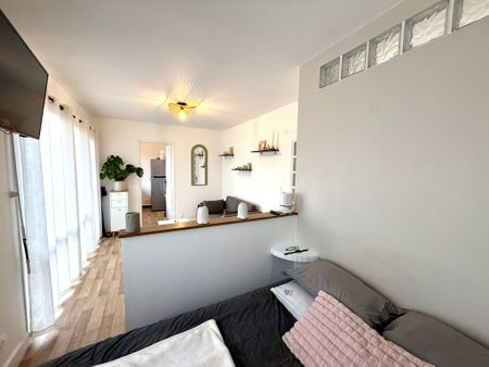 Studio meublé avec grand balcon - Photo 4