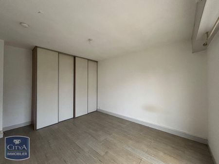 Location Appartement 1 pièce 24m² ST NAZAIRE 44600 - Photo 2