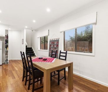 2/16 South Parade, Blackburn VIC 3130 - Townhouse For Rent | Domain - Photo 2