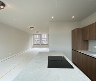 ZEER LICHT, RUIM EN VOLLEDIG GERENOVEERD 5-KAMER (3 slaapkamers) DU... - Photo 6