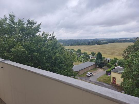 Auf Wunsch auch möbliert ! - 3-R.-Whg. mit Balkon u. EBK - Foto 1