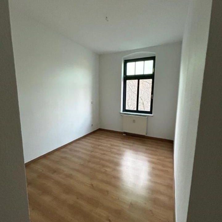 schöne 2 Raum Wohnung mit Tageslichtbad und Balkon - Photo 1