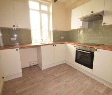 2 bedroom flat to rent - Photo 4