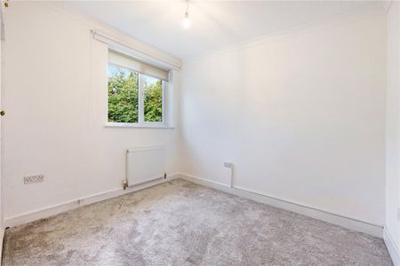 3 bedroom detached house to rent - Photo 3