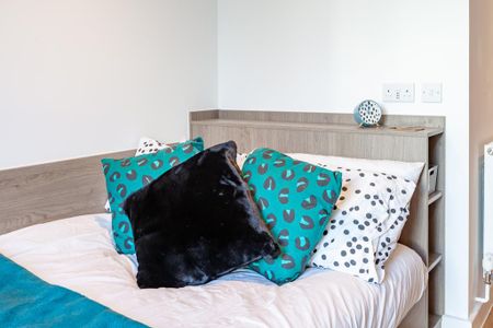 1 bedroom private hall to rent - Photo 3