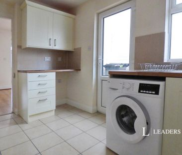 3 bedroom house to rent New Road, Littlehampton, West Sussex, BN17 - Photo 6