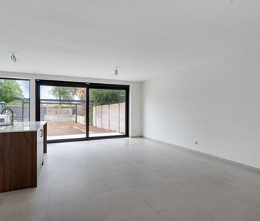 Hoogwaardig afgewerkt nieuwbouw appartement met 2 slaapkamers, terr... - Photo 3