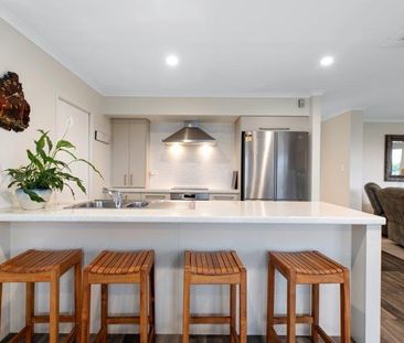 Immaculate Ohauiti Home - Ohauiti - Photo 6