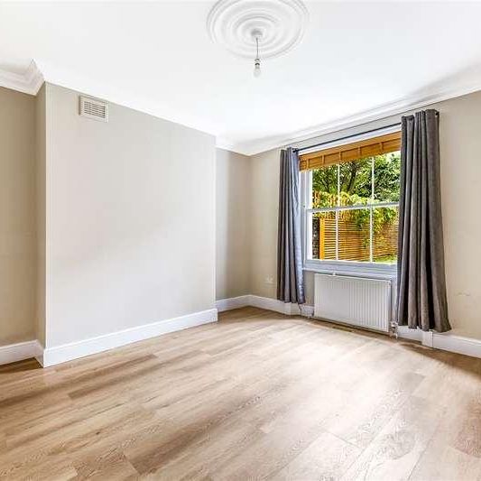 Leysfield Road, London, W12 - Photo 1