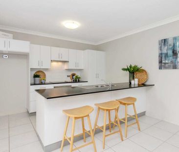 Quiet 4-Bedroom Family Home in Townsville - Photo 3