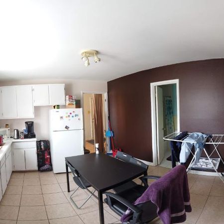 1 CH - 1 SDB - Québec - $997 /mo - Photo 4