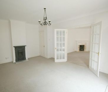 5 bedroom detached house to rent - Photo 1