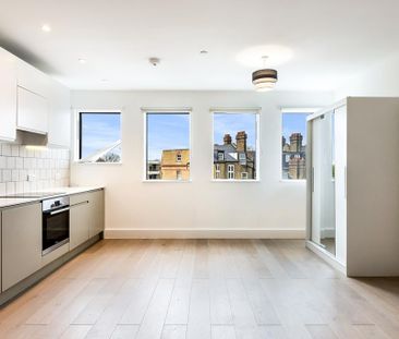 Studio to rent - Photo 2