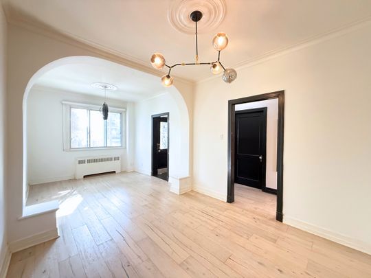 2759 Avenue Hector - Photo 1