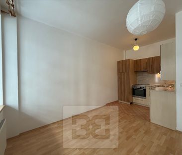 Apartment for rent, 2+kk - 1 bedroom, 44m - Photo 3