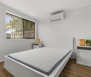 FURNISHED STUDIO UNITS WITH A POOL - Photo 3