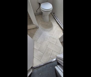 Studio Flat, Brook Road, L9 - Photo 3