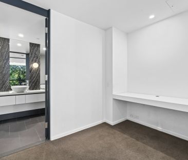 City Living in Prime Location - Photo 4